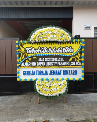 Papan Bunga Duka di Akehuda